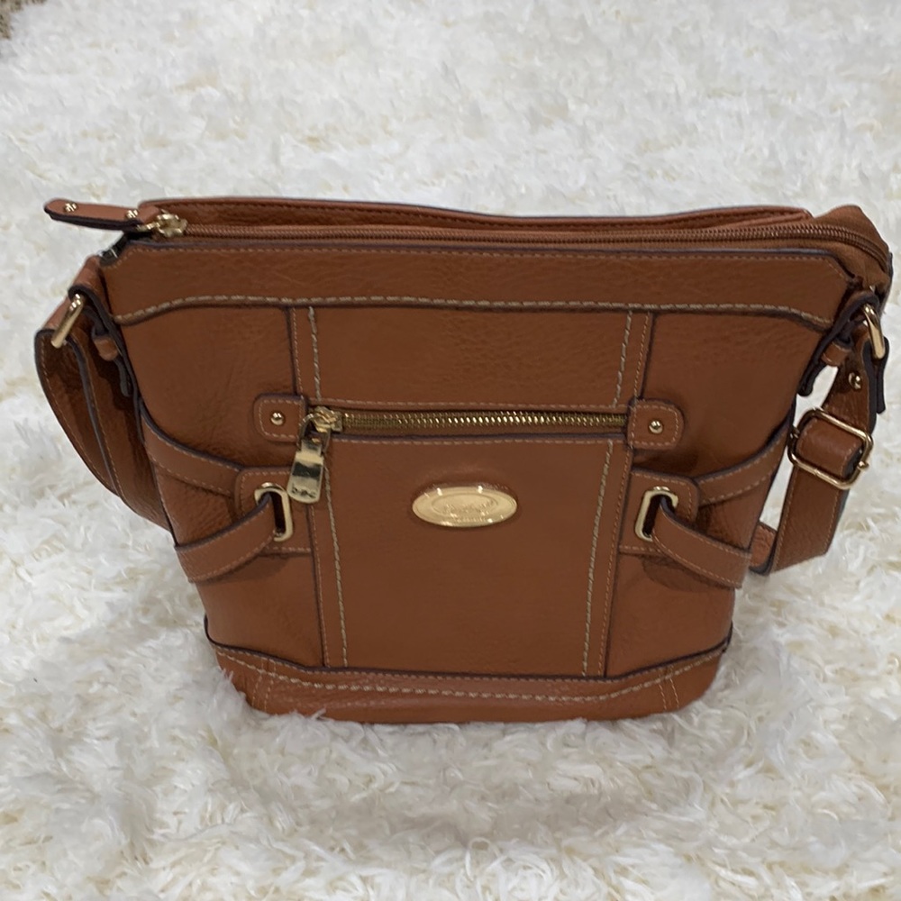BOC BORN CONCEPT PARK PLACE CROSSBODY BAG BROWN VEGAN LEATHER